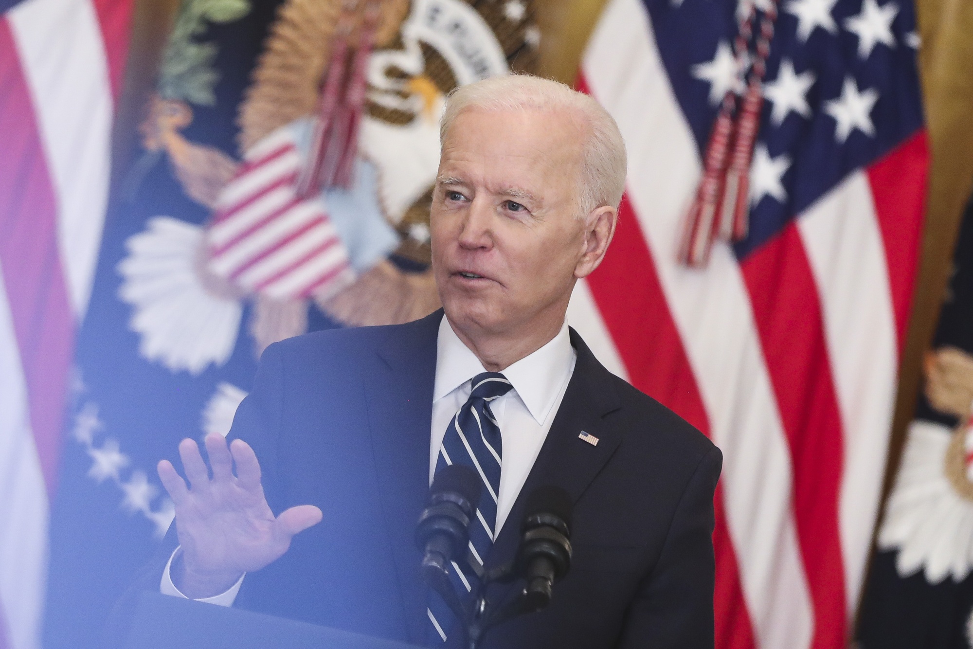 Biden at Press Conference Promises Long-Term Economic Plan Next Week ...