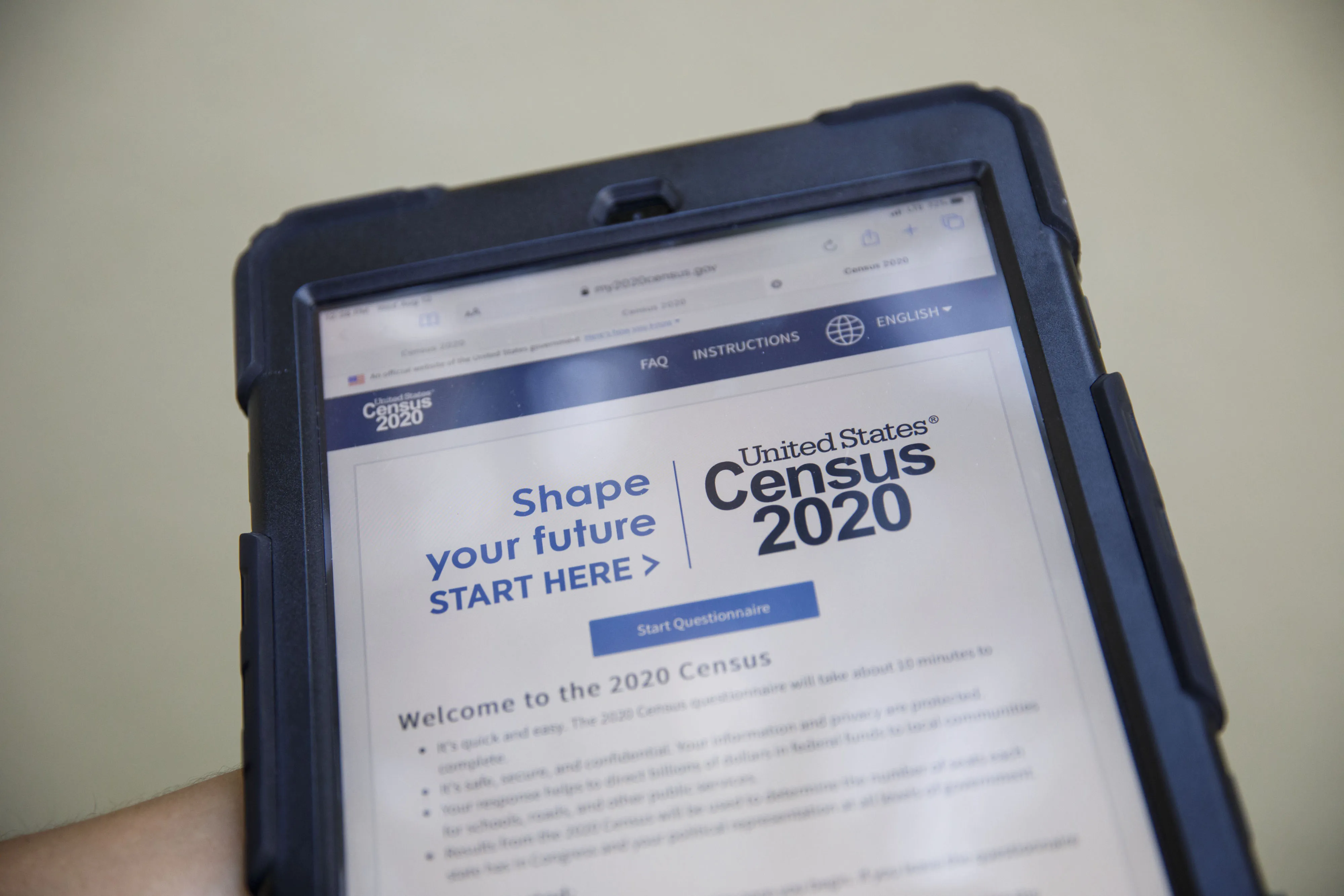 YMCA Youth Ambassadors Encourage Census Participation At Food Distribution Sites
