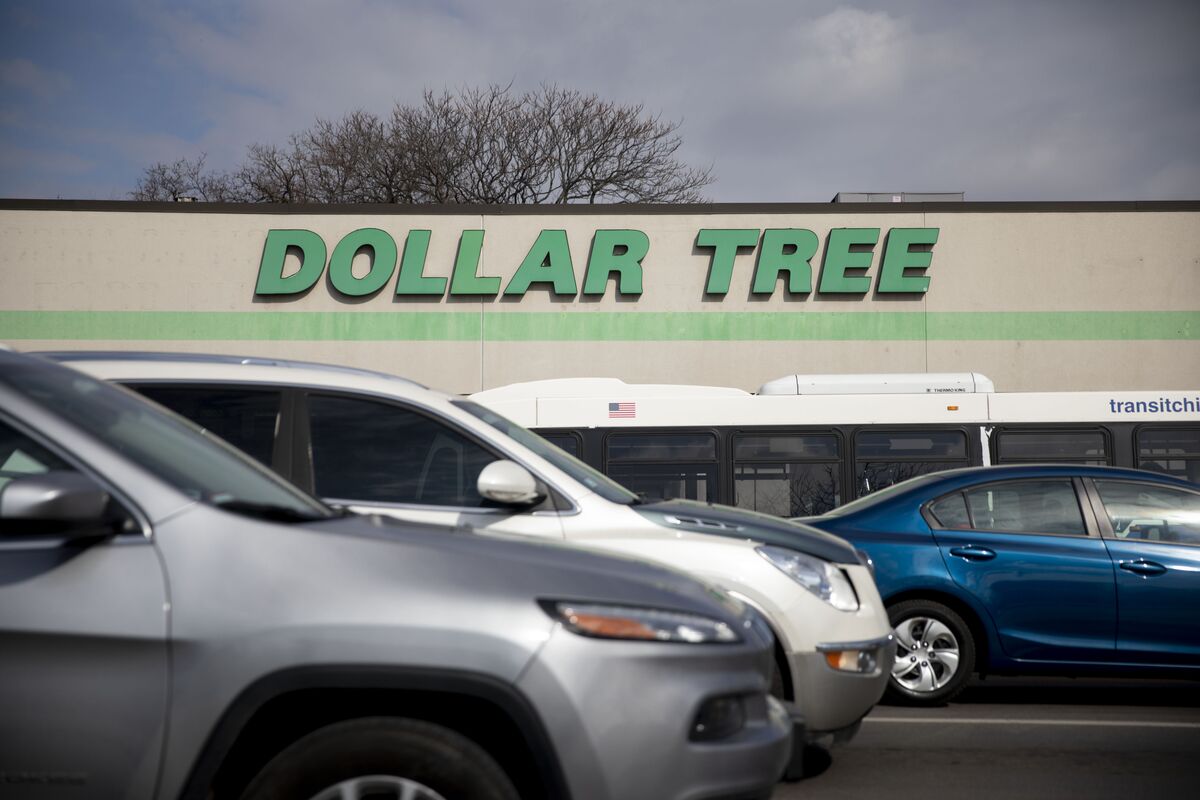 Activist Mantle Ridge Seeks to Replace Dollar Tree Board - Bloomberg