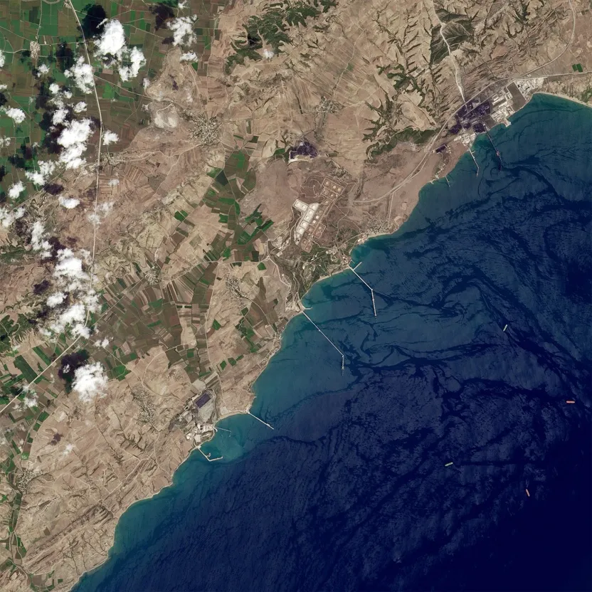 A satellite image showing the port of Ceyhan.