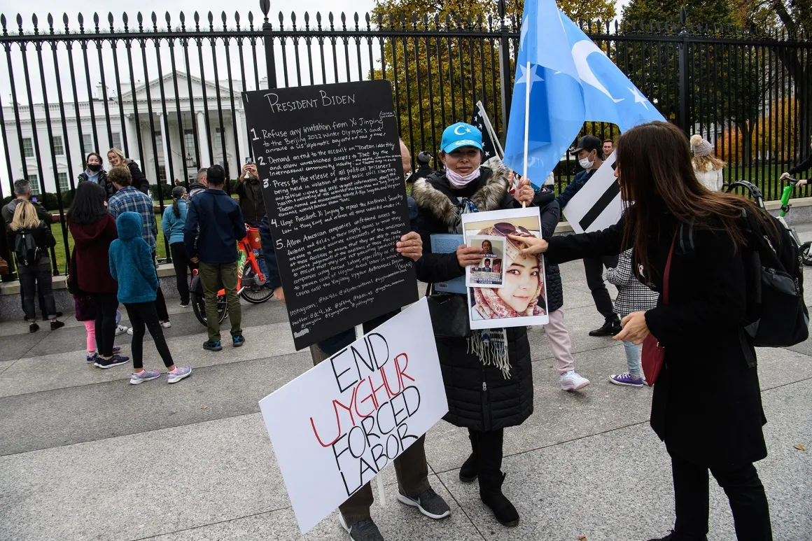 Demonstrators protest in front of the White House&nbsp;ahead of U.S. President Joe Biden’s&nbsp;virtual summit with his Chinese counterpart Xi Jinping, on Nov. 14.&nbsp;