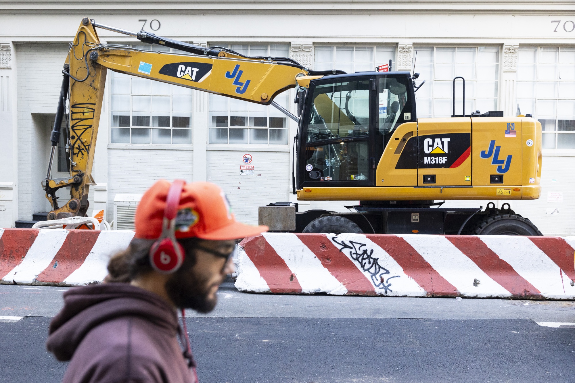 Caterpillar's (CAT) Tax Saga Ends With $740 Million IRS Settlement -  Bloomberg