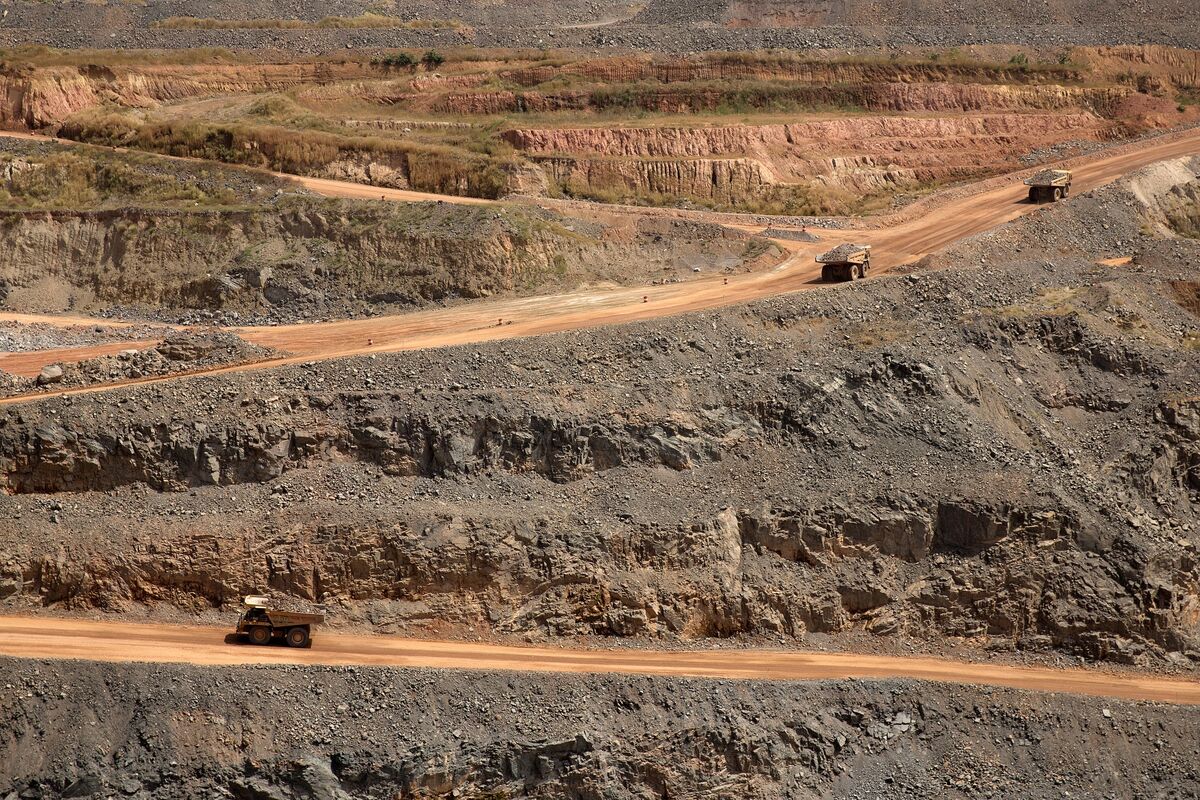 🟪"Mali: il tribunale ordina l'amministrazione provvisoria del complesso minerario d'oro Loulo-Gounkoto della Barrick Mining"