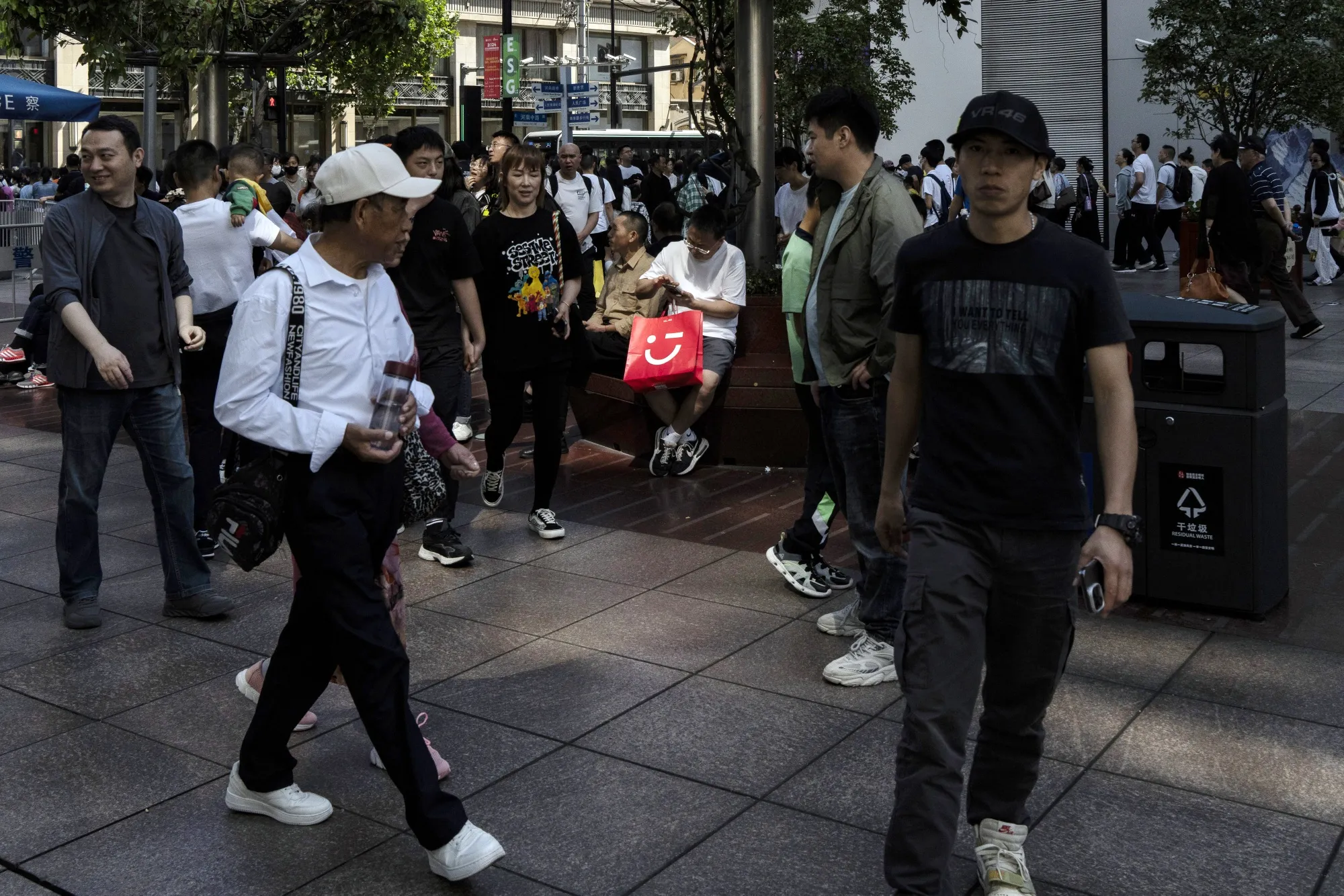 Les acheteurs à Shanghai pendant la Golden Week