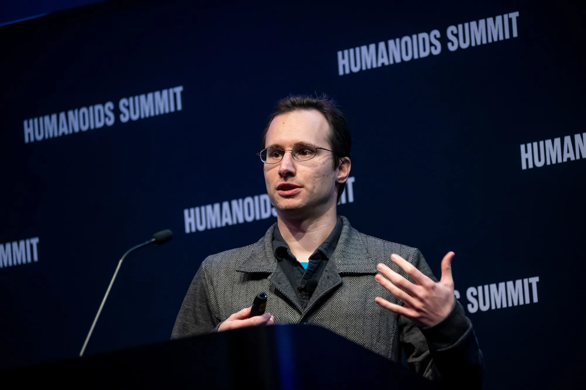 Physical Intelligence, co-founded by Sergey Levine, is working to build an AI “brain” to help robots learn a wide range of tasks.&nbsp;