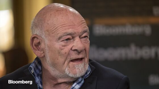 Billionaire Sam Zell Sees Economy Permanently Scarred by Pandemic
