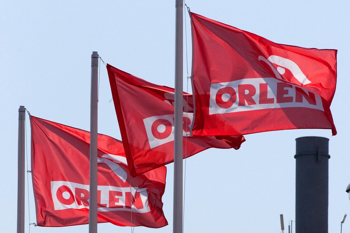 Orlen’s Former Oil Trading Chief Responds to $400 Million Loss - Bloomberg