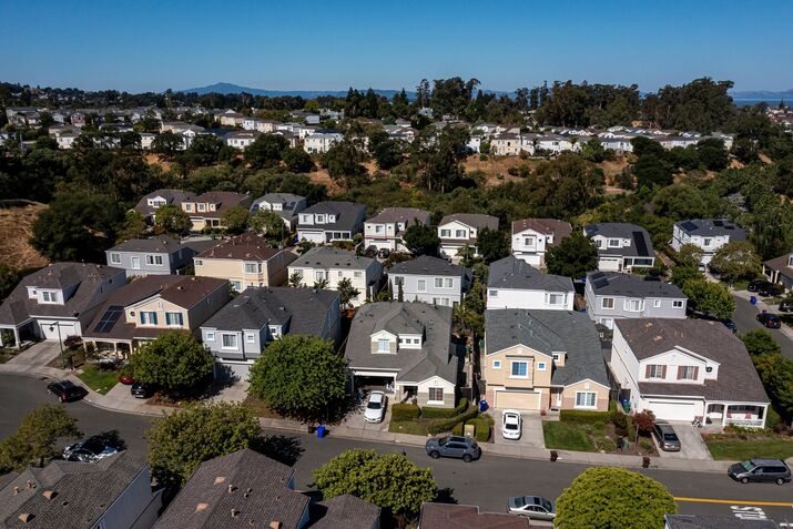 US Mortgage Rate Climbs To 7.16% Matching Highest Since 2001
