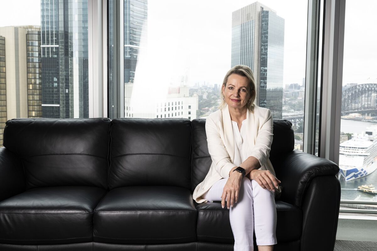🟪"Sussan Ley: Prima Donna alla Guida del Partito Liberale Australiano dopo una Sconfitta Storica"