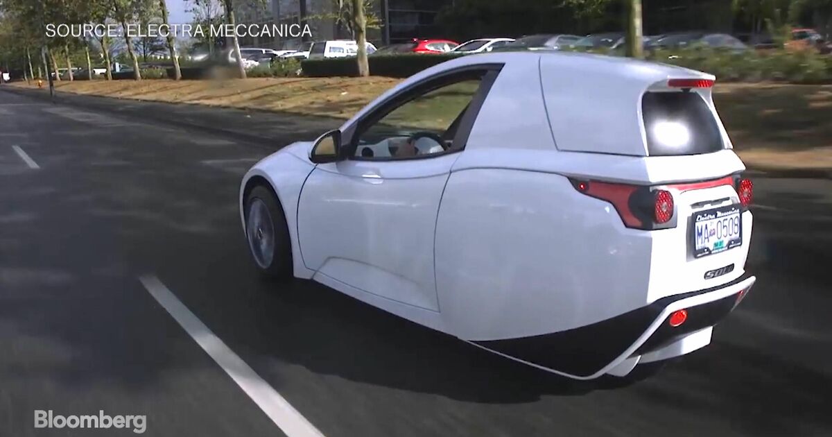 Tesla S Latest Compeor Is This 15 500 Electric Three Wheeler Tesla S Latest Compeor Is This 15 500 Electric Three Wheeler Bloomberg