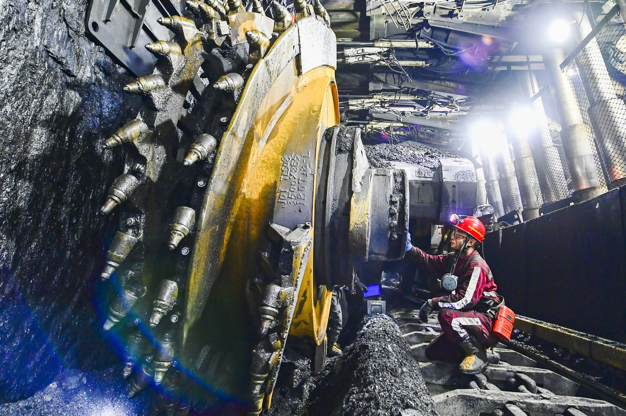 Pic of the week: Tears at end of deep coal mining in UK