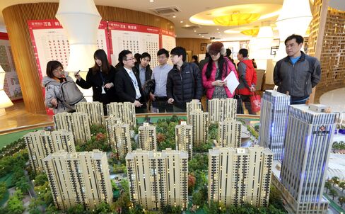 Beijing’s Rising Rents Squeeze Newcomers Barred From Home Buying