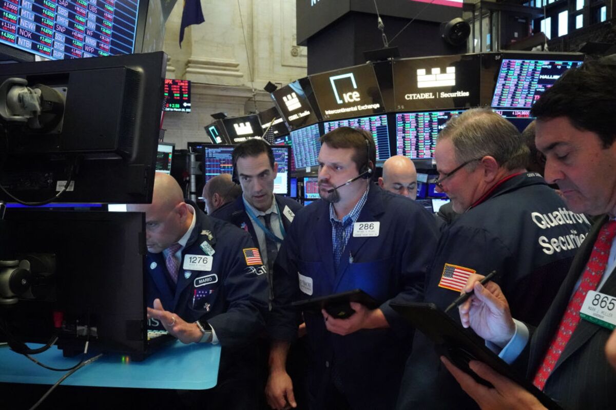 bloomberg.com - Allison Schrager - Finance 101 Still Explains (Almost) Everything