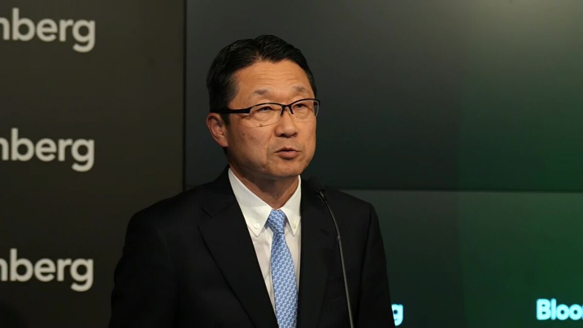 Japan's Financial Regulator Urges Companies to Deploy Mounting Cash Piles