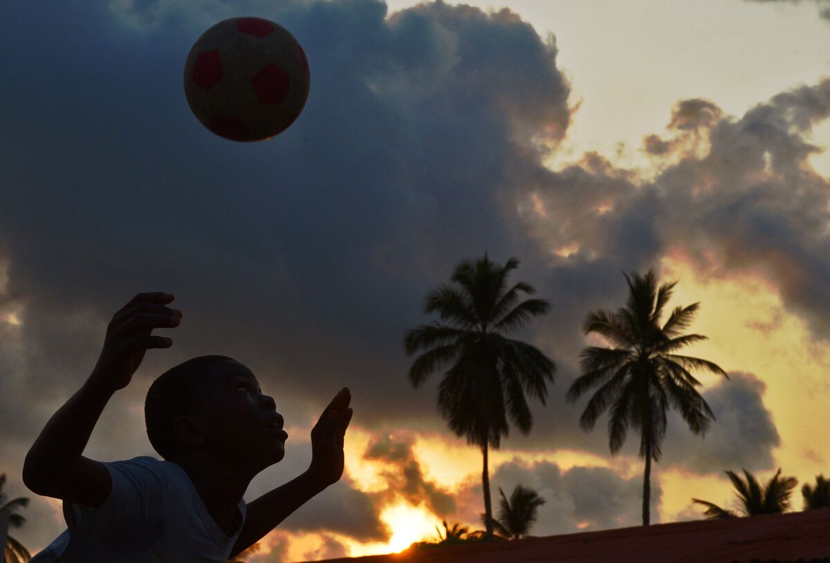 Guinea Removed as Host of 2025 African Cup in Latest Switch - Bloomberg