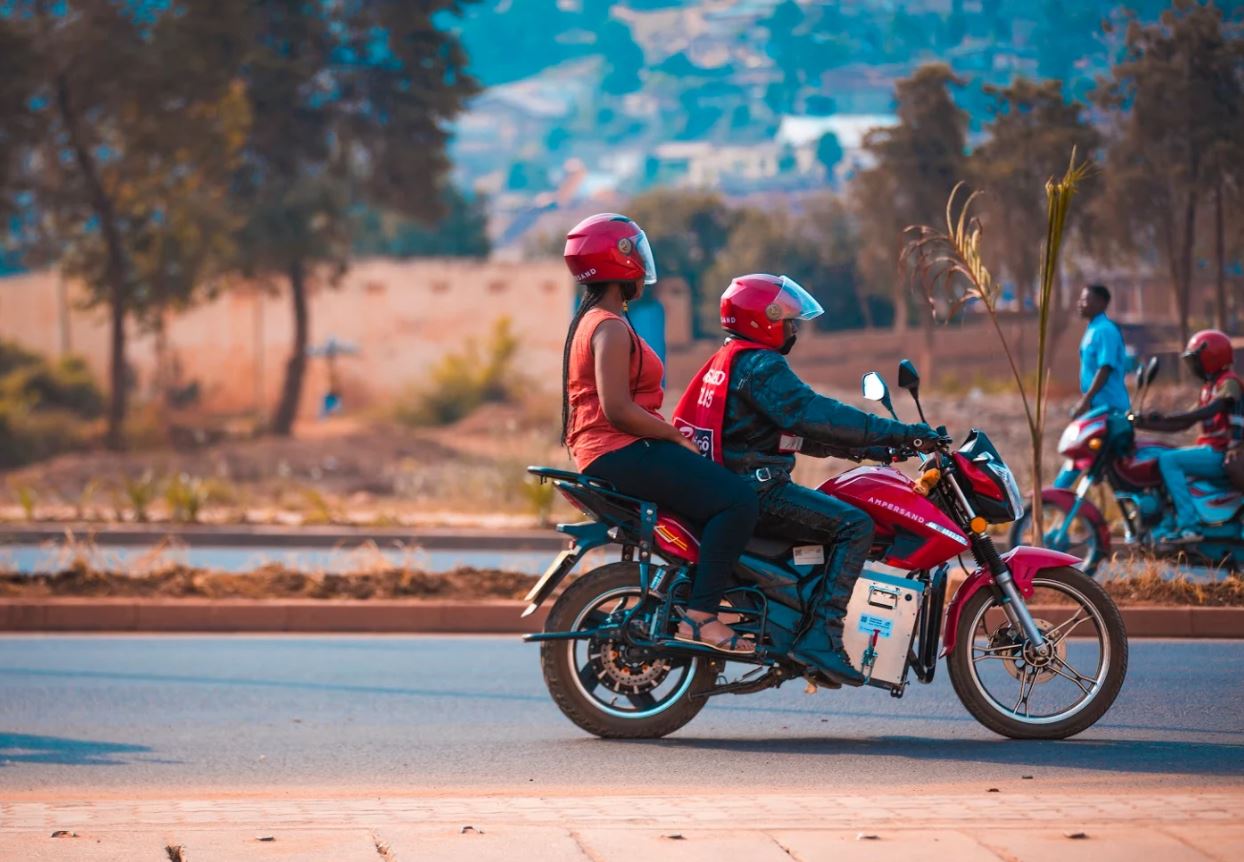 Africa S Electric Motorbike Pioneer Seizes Silicon Valley Funds Bloomberg