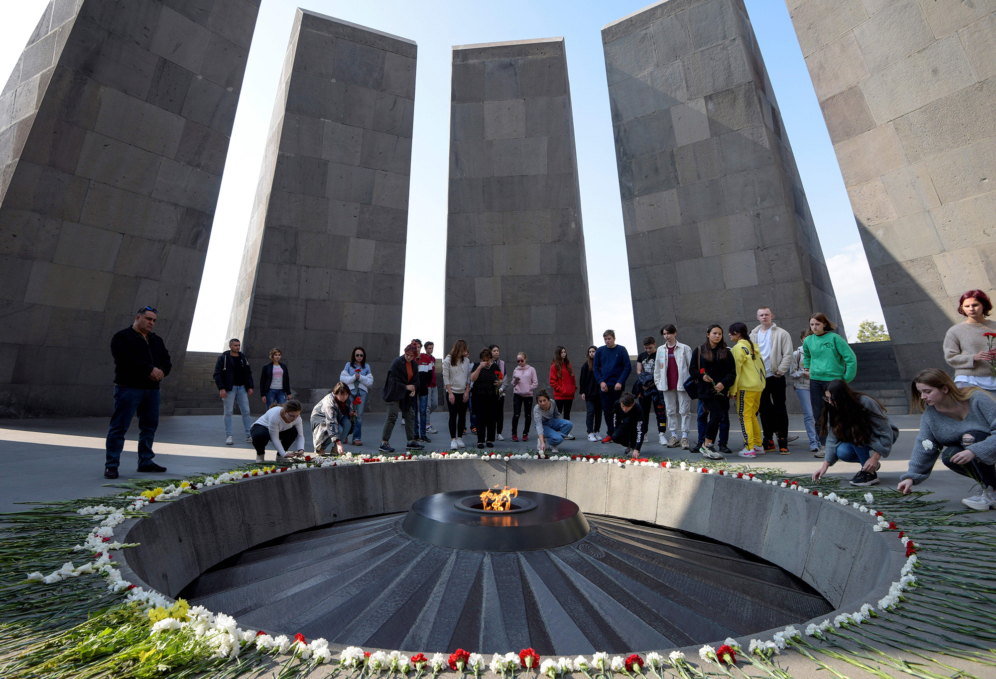 What Language Do Armenians Speak? - Wild Armenia