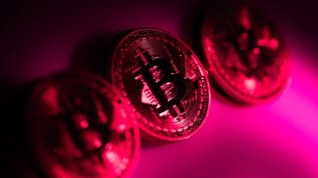 Bloomberg business news