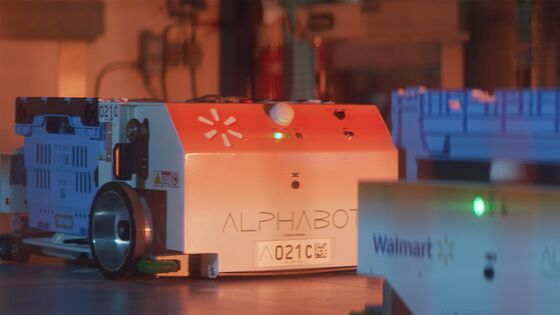 Walmart Unveils Robot-Run Warehouse to Whisk Food to Your Car