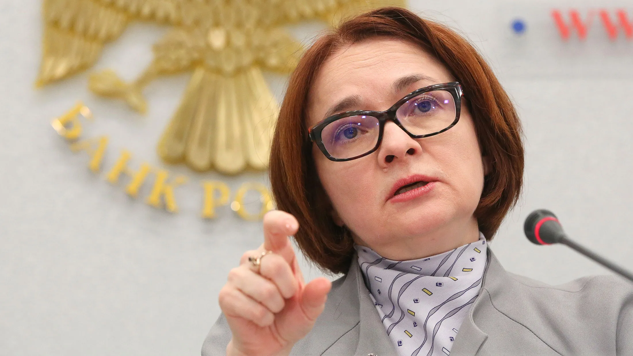 Elvira Nabiullina, governor of Russia's central bank, gestures as she speaks during a news conference to announce interest rates at the headquarters of Bank Rossii in Moscow on Dec. 16, 2016.
