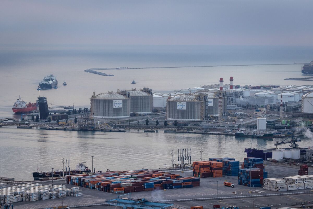 bloomberg.com - Ewa Krukowska - Greenland Tensions Push Europe to Assess US Gas Reliance