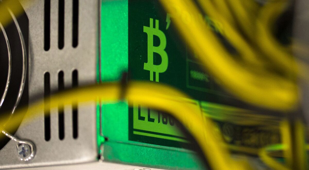 ビットコイン、５月以来初めて５万7000ドルを突破－最高値試す展開 - Bloomberg