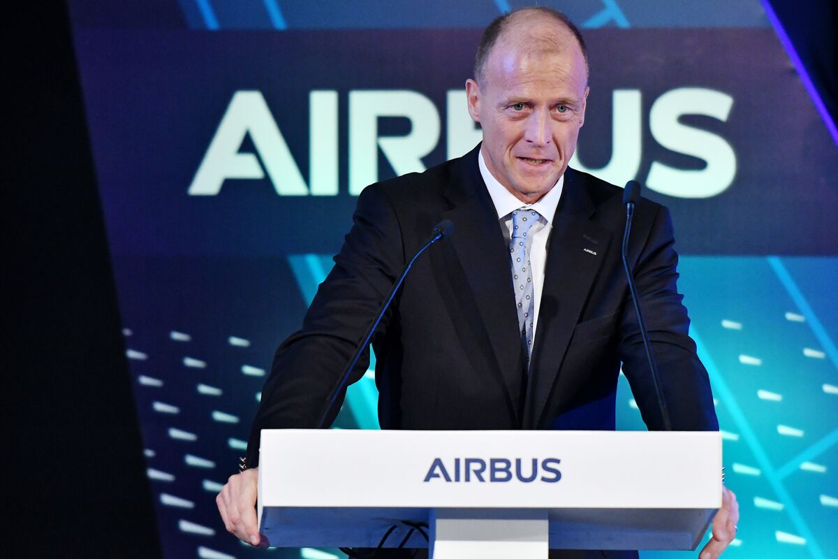 airbus-ceo-is-planning-to-step-down-when-term-ends-in-2019-bloomberg