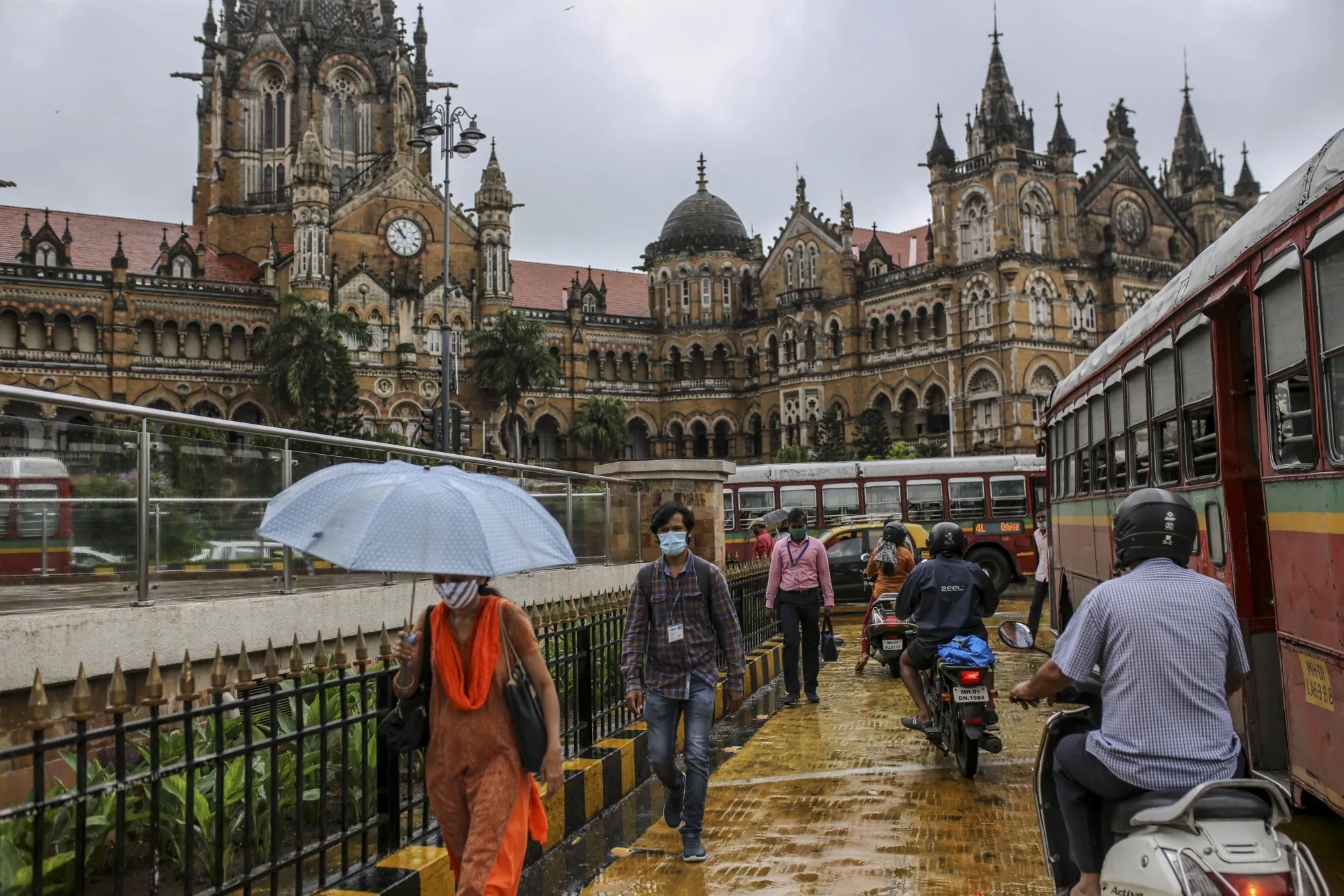 India to Focus on Health and Economy as Virus Surges