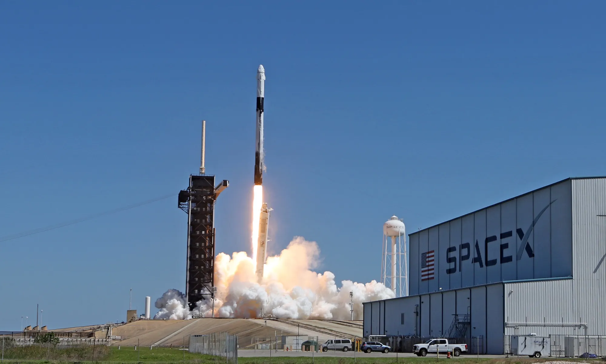 A SpaceX Falcon 9 rocket lifts off&nbsp;at Kennedy Space Center in Cape Canaveral, Florida.&nbsp;