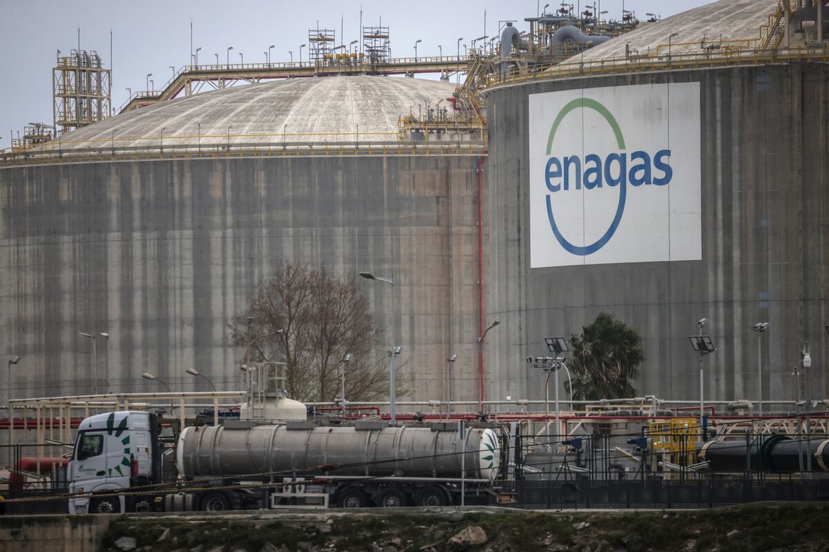 assets.bwbx.io image