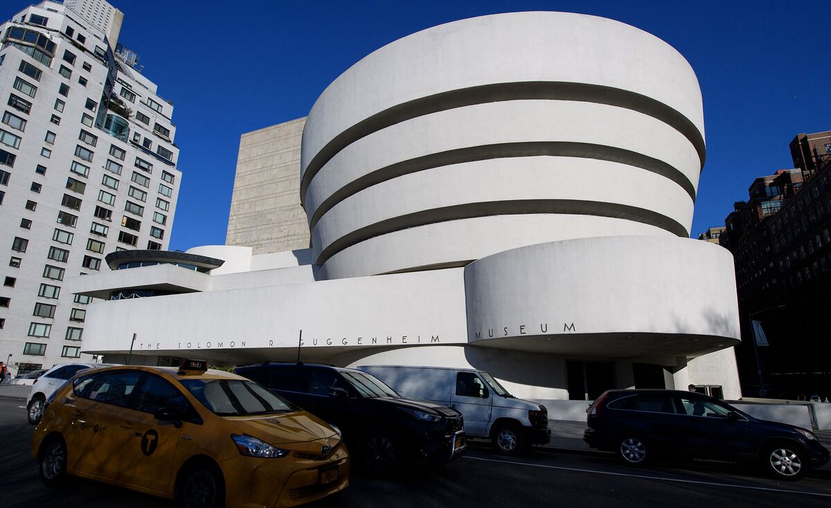 Guggenheim Latest Museum to Cut Sackler Name After Scandal - Bloomberg