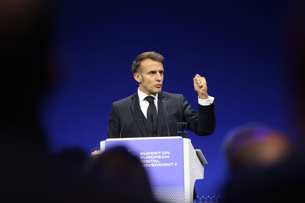 Trump Floats 200% Champagne Tariff and Reveals Macron’s Text