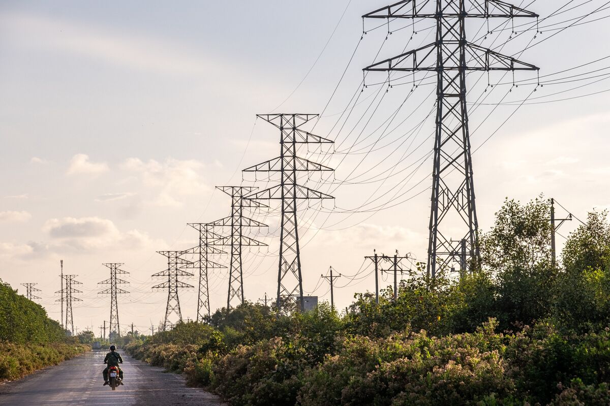 Vietnam Orders Action to Avert Power Crunch as Heat Lifts Demand