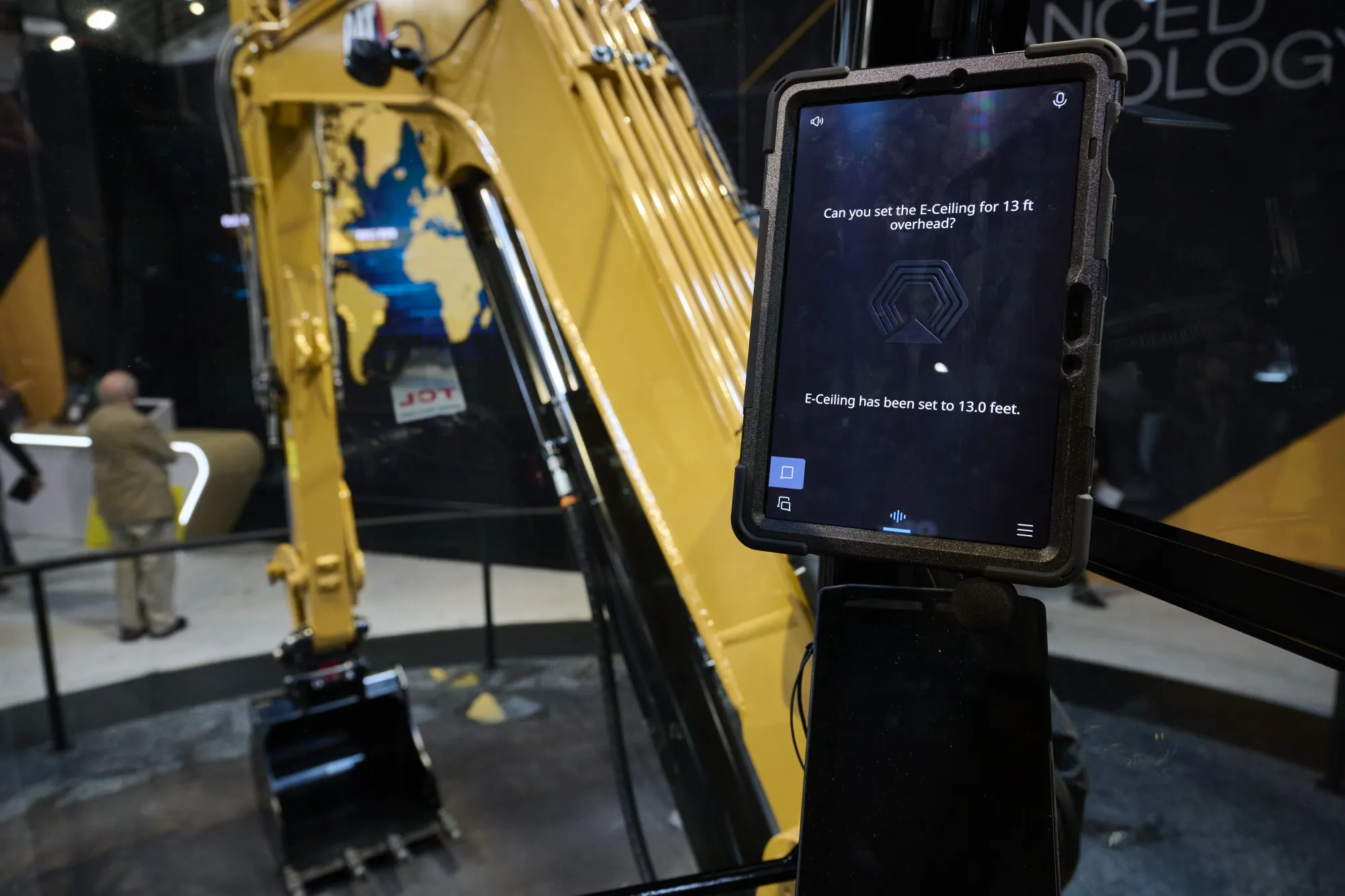 Giao diện Trợ lý AI Mèo được trưng bày tại gian hàng của Caterpillar trong sự kiện CES 2026 ở Las Vegas.