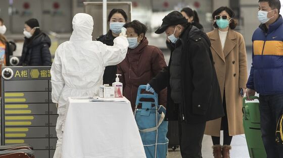 Virus Epidemic Enters New Phase as Cases Outside China Climb