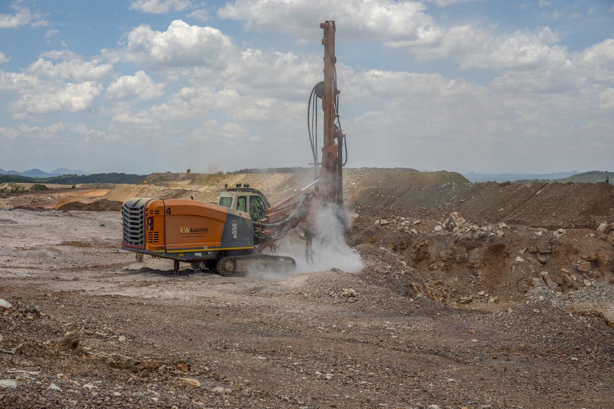 Zimbabwe State Diamond Miner Targets Increase in Output for 2026