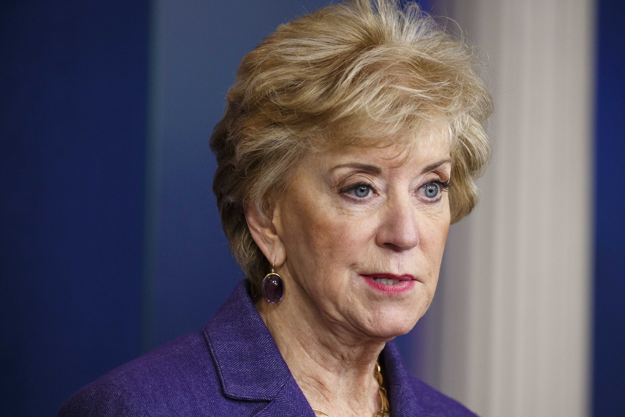 Trump Official McMahon Plans Departure to Raise Money for 2020 Bloomberg