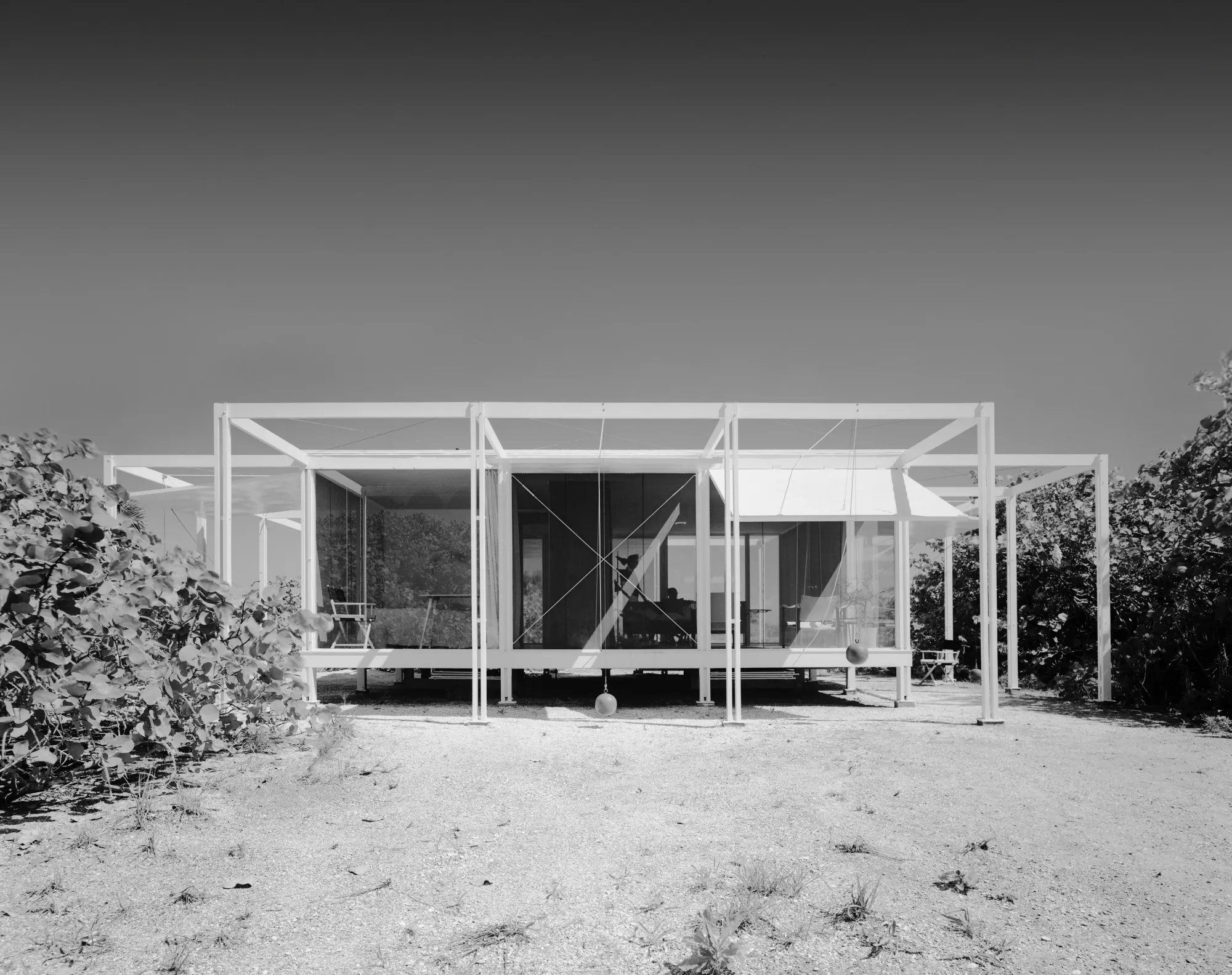 The&nbsp;Walker Guest House in Sanibel Island, Florida, is an example of Paul Rudolph’s early Sarasota Modern period.