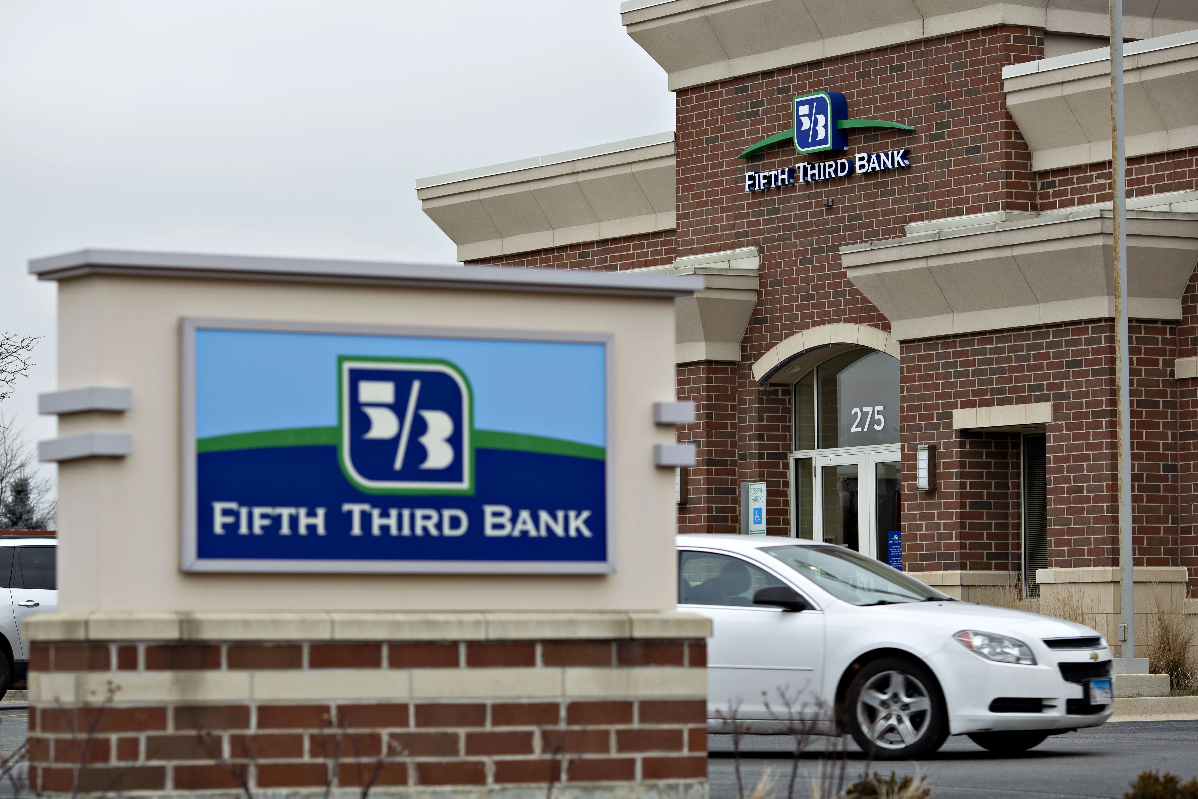 A Fifth Third Bancorp branch in Romeoville, Illinois.