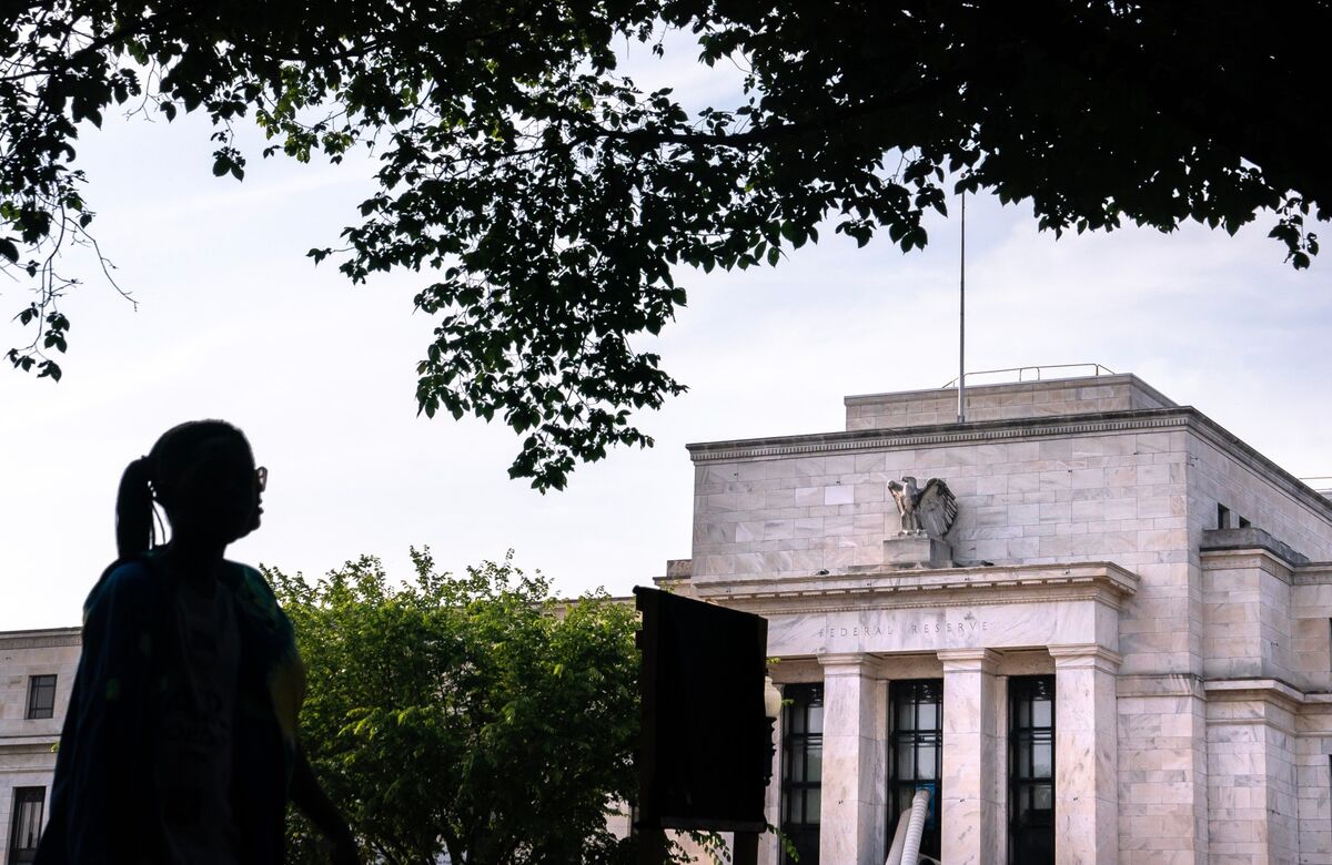 US Two-Year Yields Rise as Traders Bet on More Fed Hikes