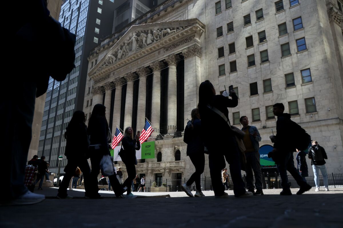 bloomberg.com - Georgie McKay - Investment Bank Lincoln International Seeks $421 Million in IPO