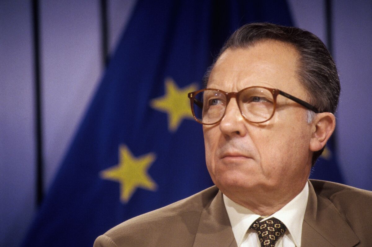 Jacques Delors, French EU Leader and Euro Architect, Dies at 98 - Bloomberg