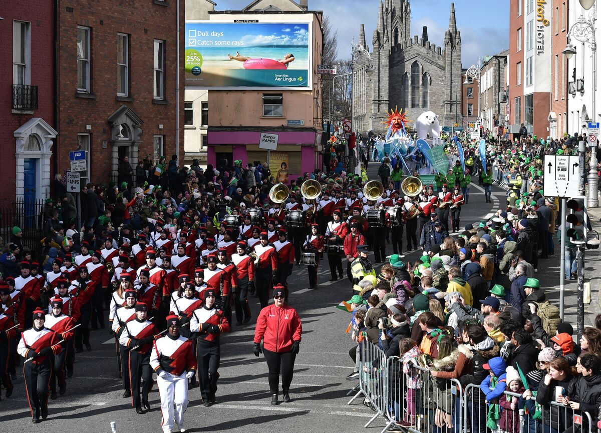 Small group marches for St. Patrick's Day in NYC amid coronavirus crisis