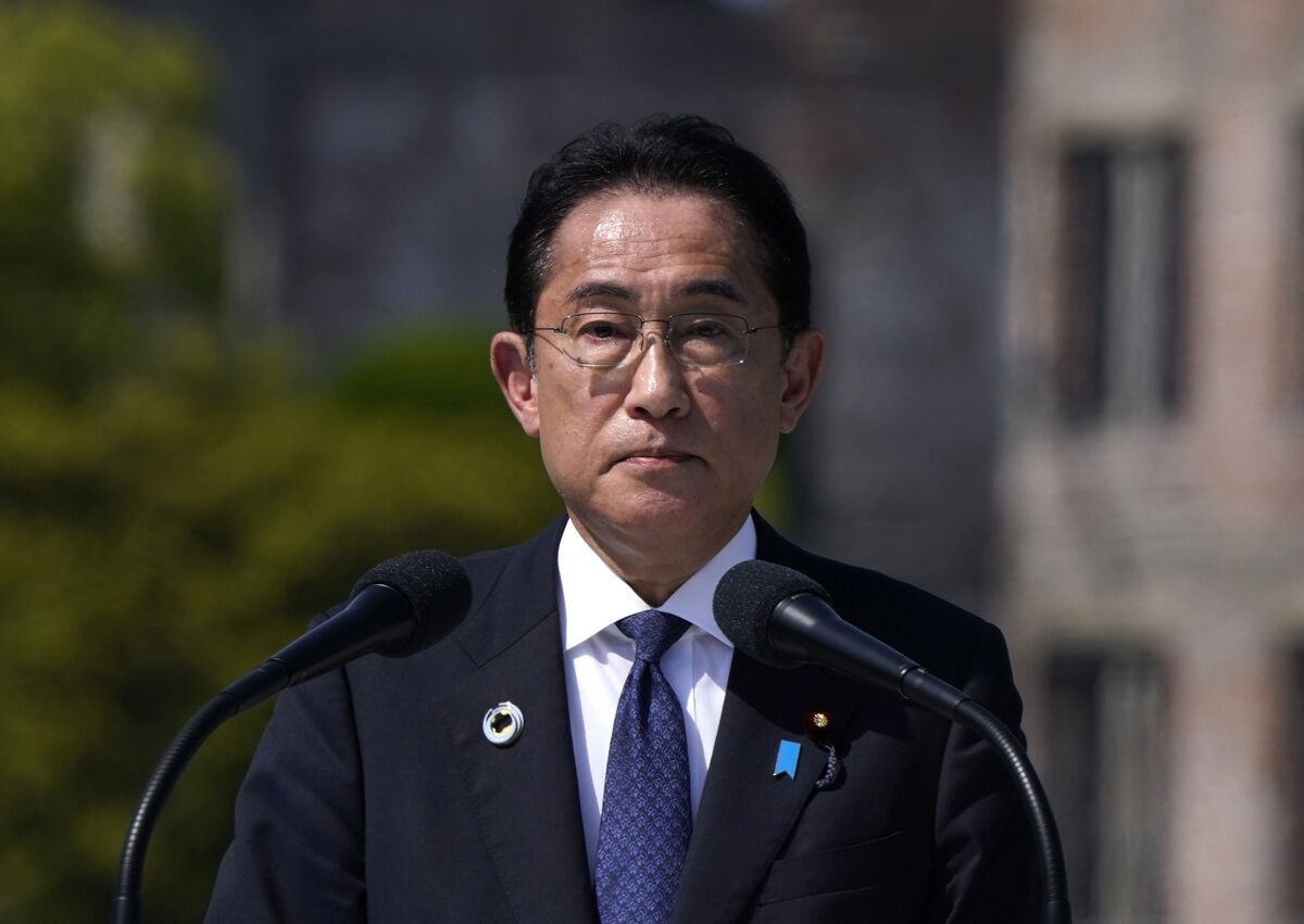 bloomberg.com - Takashi Nakamichi - Japan Watchdog Seeks Penalty On Regional Banks Over Bond Sales