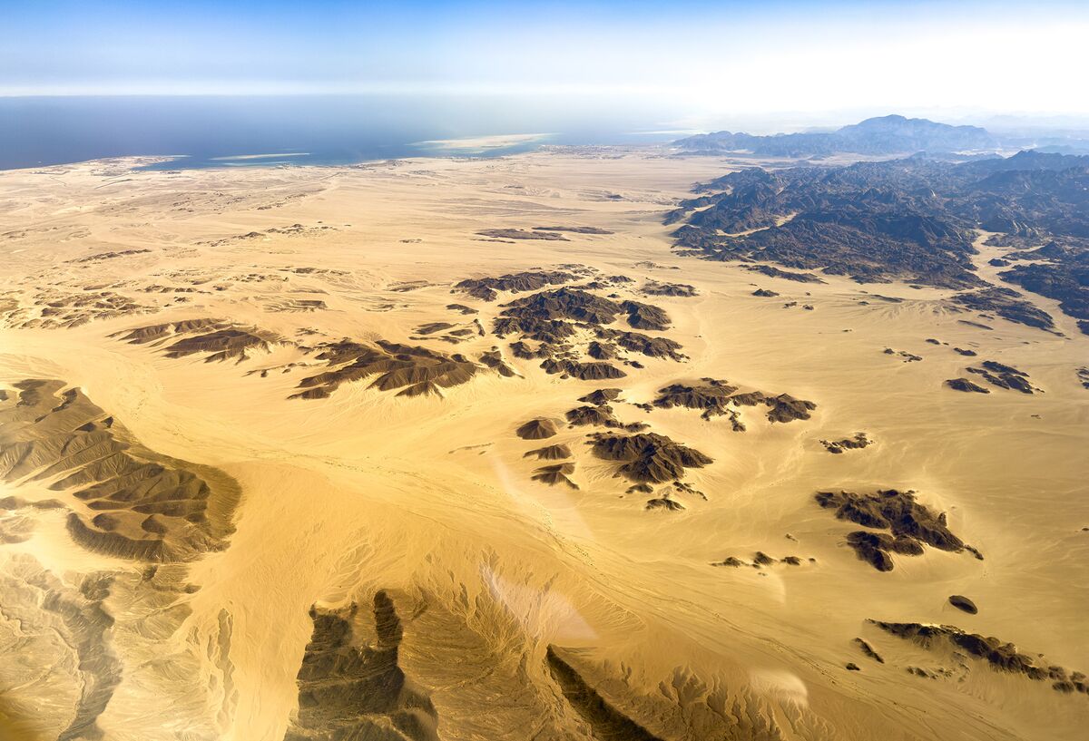 Egypt Eyes First Aerial Survey in 40 Years to Map Mineral Riches