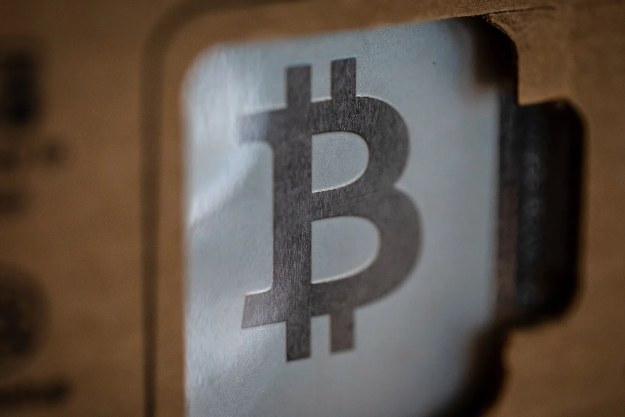 Crypto Exchanges Hunker Down as Woes Pile Up in India - Bloomberg