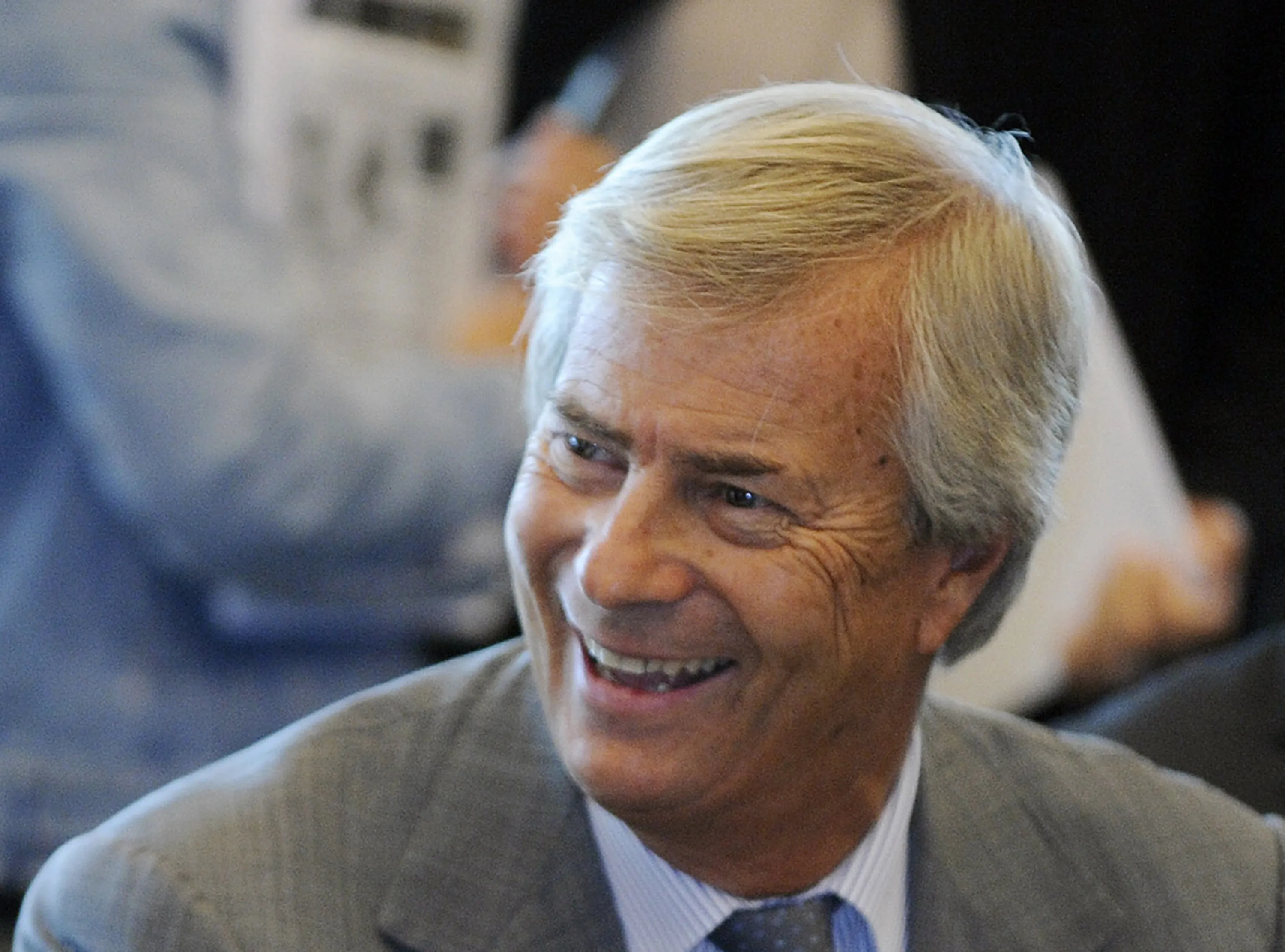 Zemmour Brings Trump-Like Audience Boost to French Media Tycoons - Bloomberg