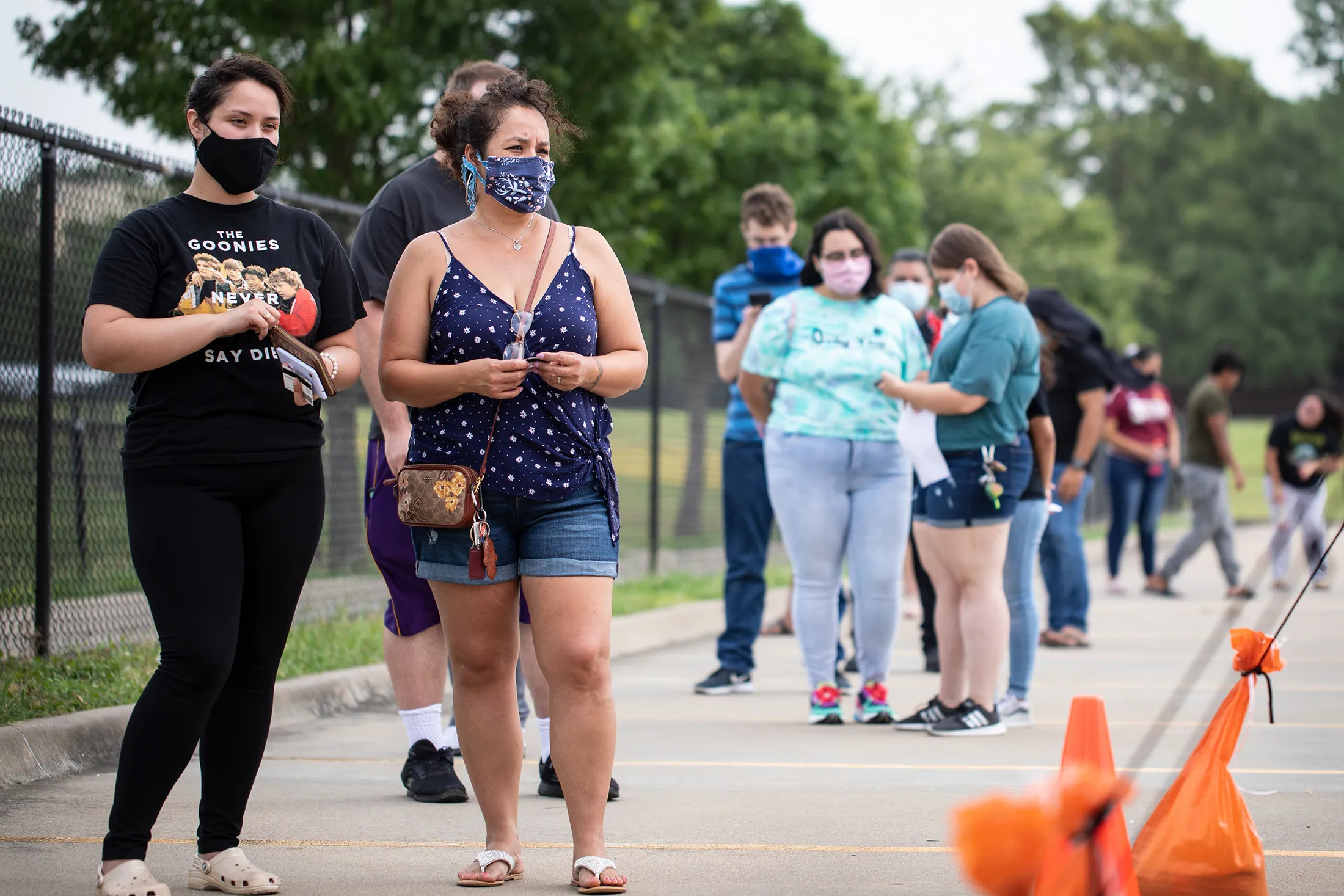 People wait in line at a walk up Covid-19 testing site&nbsp;in Dallas, Texas, on June 27.&nbsp;