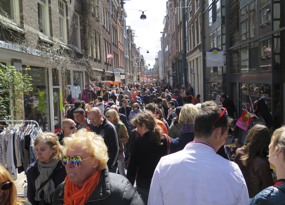 A crowded street in central Amsterdam. Surveillance footage showed that people on busy streets are more willing to intervene in a volatile incident.
