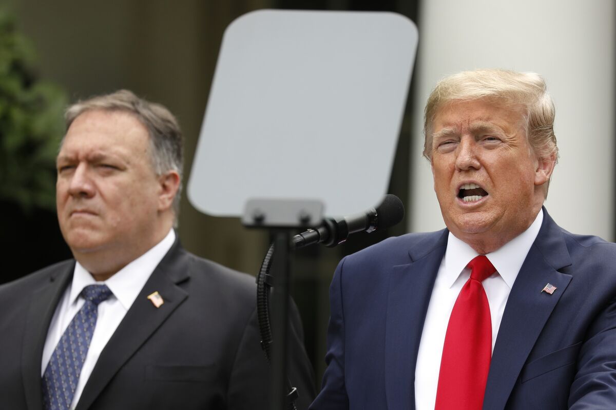 Pompeo shapes the legacy and stands out for Trump in farewell tweets